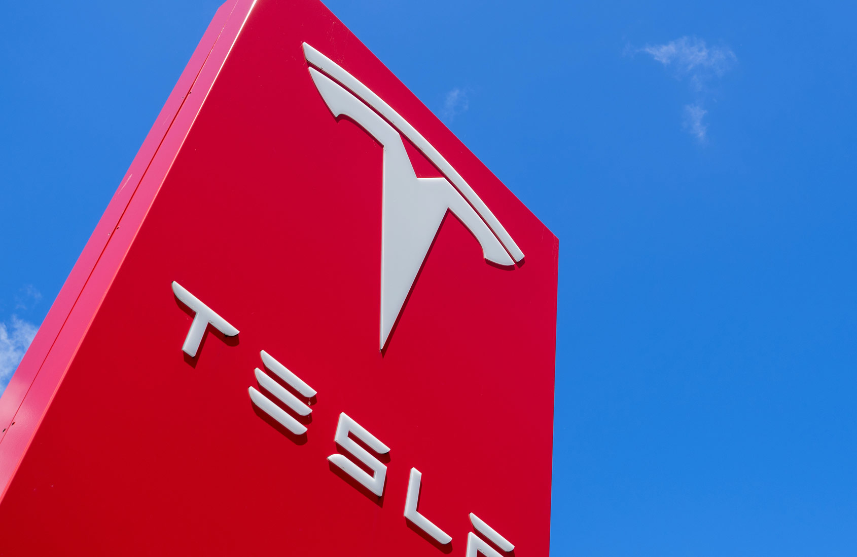 tesla-adds-450-000-units-of-annual-production-in-new-factory